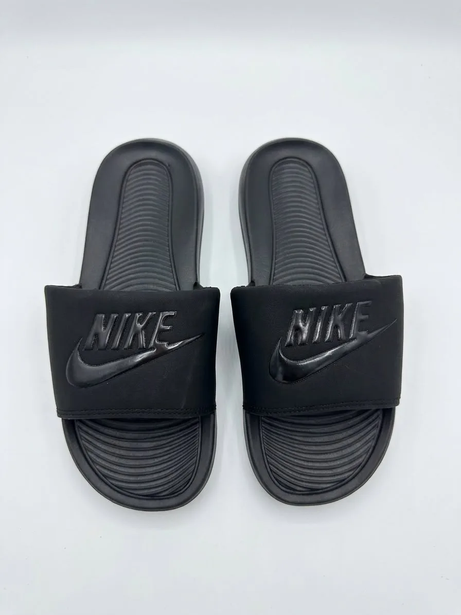 chlaka nike 